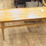 271 3270 COFFEE TABLE